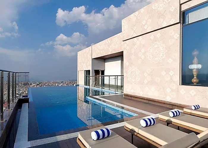 Mercure Sukedhara Heights 5*